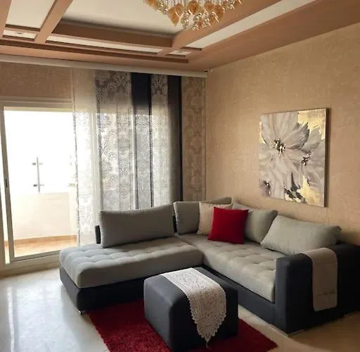 Big Luxury Apartment Near Airport