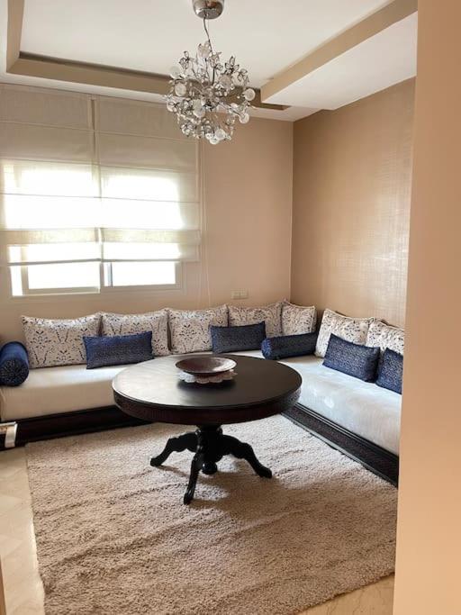 Big Luxury Near Airport