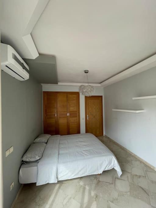 Apartment Big Luxury Near Airport